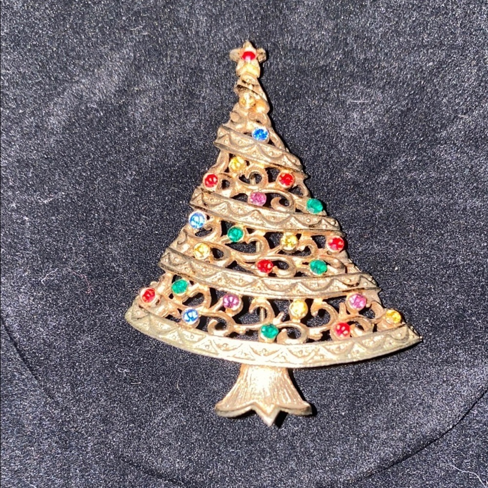 Vintage Rare JJ Festive Gold Christmas Tree Brooch